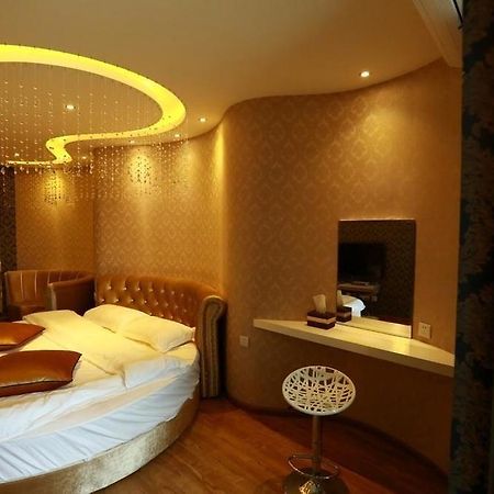 Yawei Apartment Hotel Kunming Exteriör bild