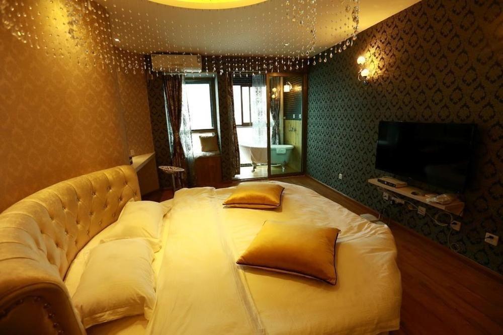 Yawei Apartment Hotel Kunming Exteriör bild
