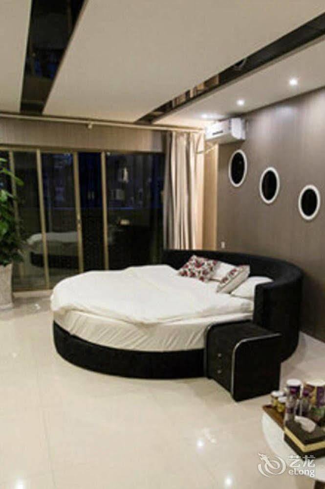 Yawei Apartment Hotel Kunming Exteriör bild
